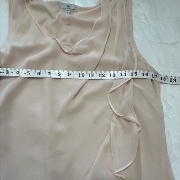GAP Elegant Cream Sleeveless Top. #09 - Picture 5 of 6